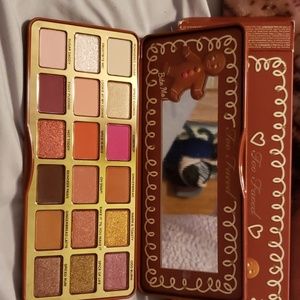 Too faced gingerbread palette